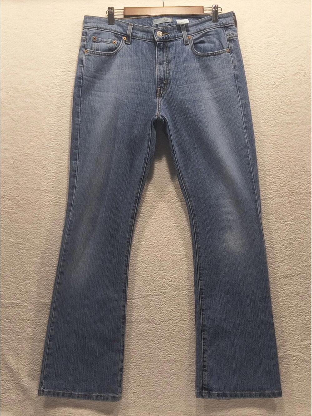 Levi's Womens 515 Boot Cut Sz 12M (34x31) Jeans Medium Wash Women's